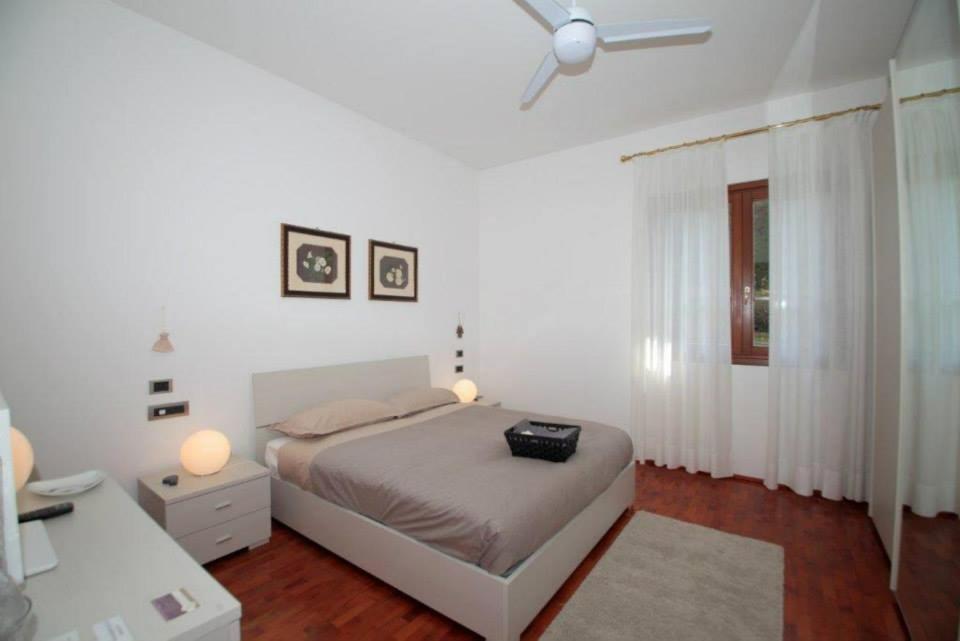 Casa Ceruti Bed and Breakfast Villa Guardia Exteriör bild