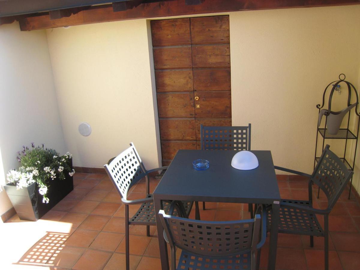 Casa Ceruti Bed and Breakfast Villa Guardia Exteriör bild