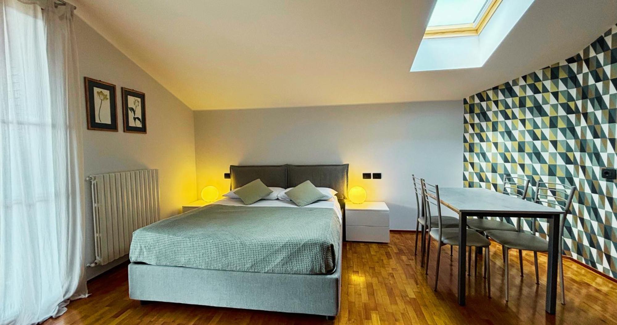 Casa Ceruti Bed and Breakfast Villa Guardia Exteriör bild