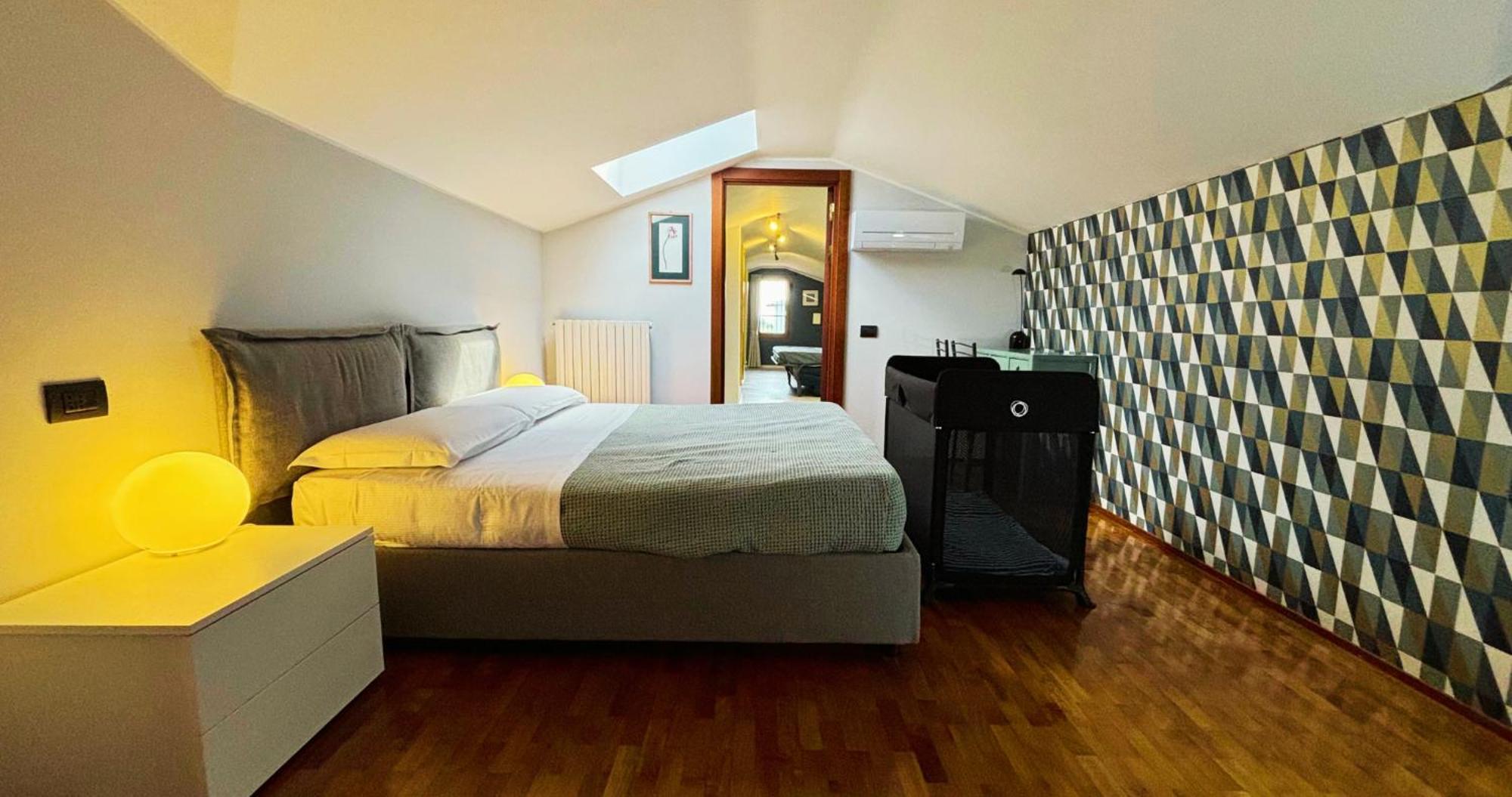 Casa Ceruti Bed and Breakfast Villa Guardia Exteriör bild