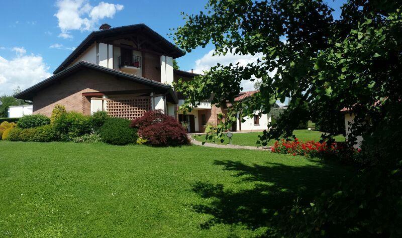Casa Ceruti Bed and Breakfast Villa Guardia Exteriör bild
