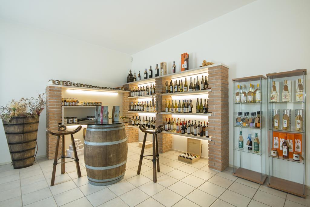 Casa Ceruti Bed and Breakfast Villa Guardia Exteriör bild