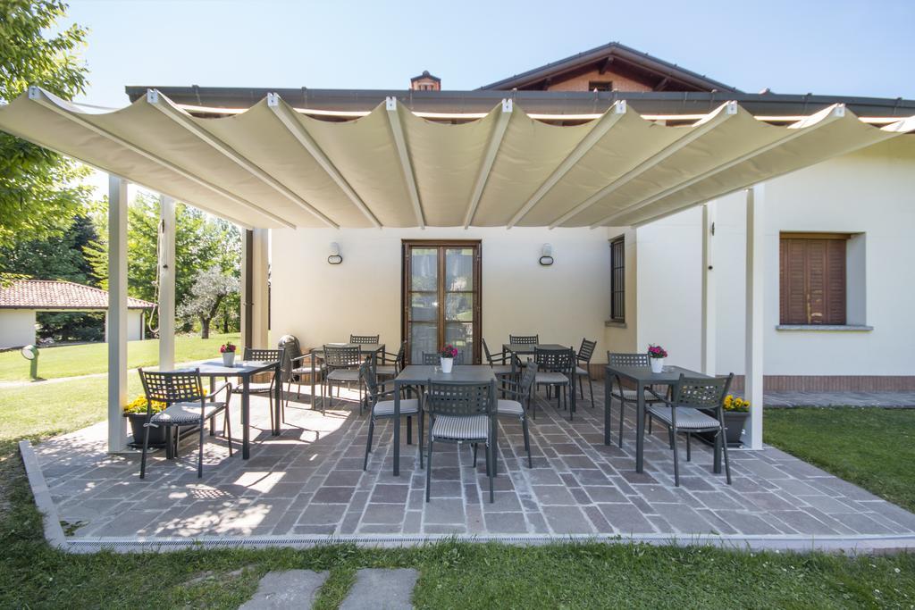 Casa Ceruti Bed and Breakfast Villa Guardia Exteriör bild