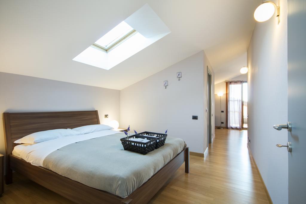 Casa Ceruti Bed and Breakfast Villa Guardia Exteriör bild