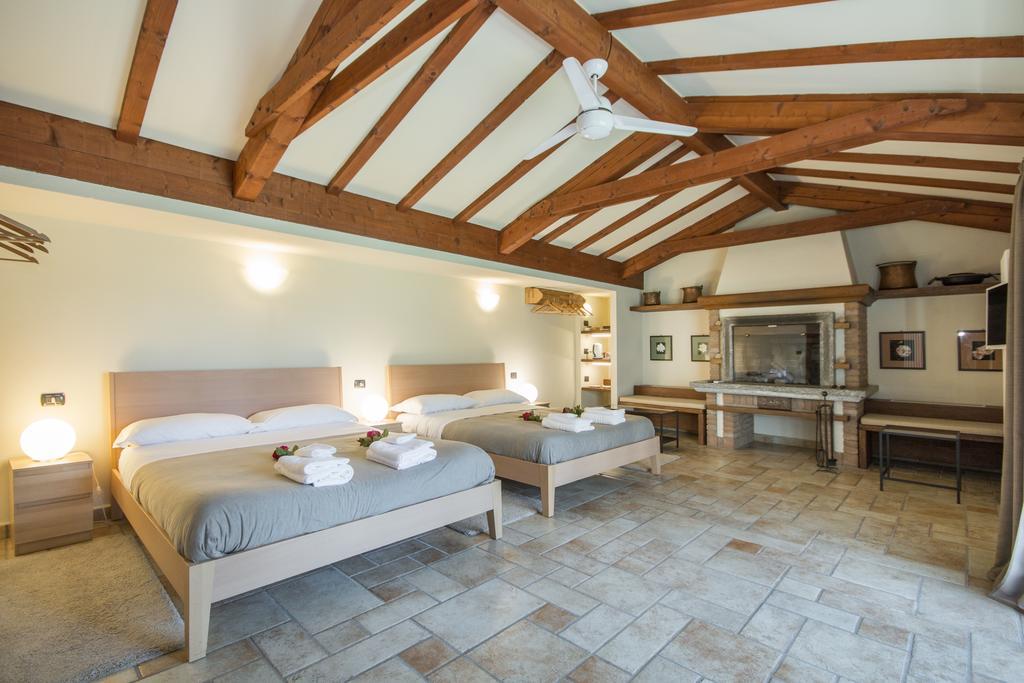 Casa Ceruti Bed and Breakfast Villa Guardia Exteriör bild